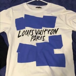 Louis Vuitton T-shirt medium